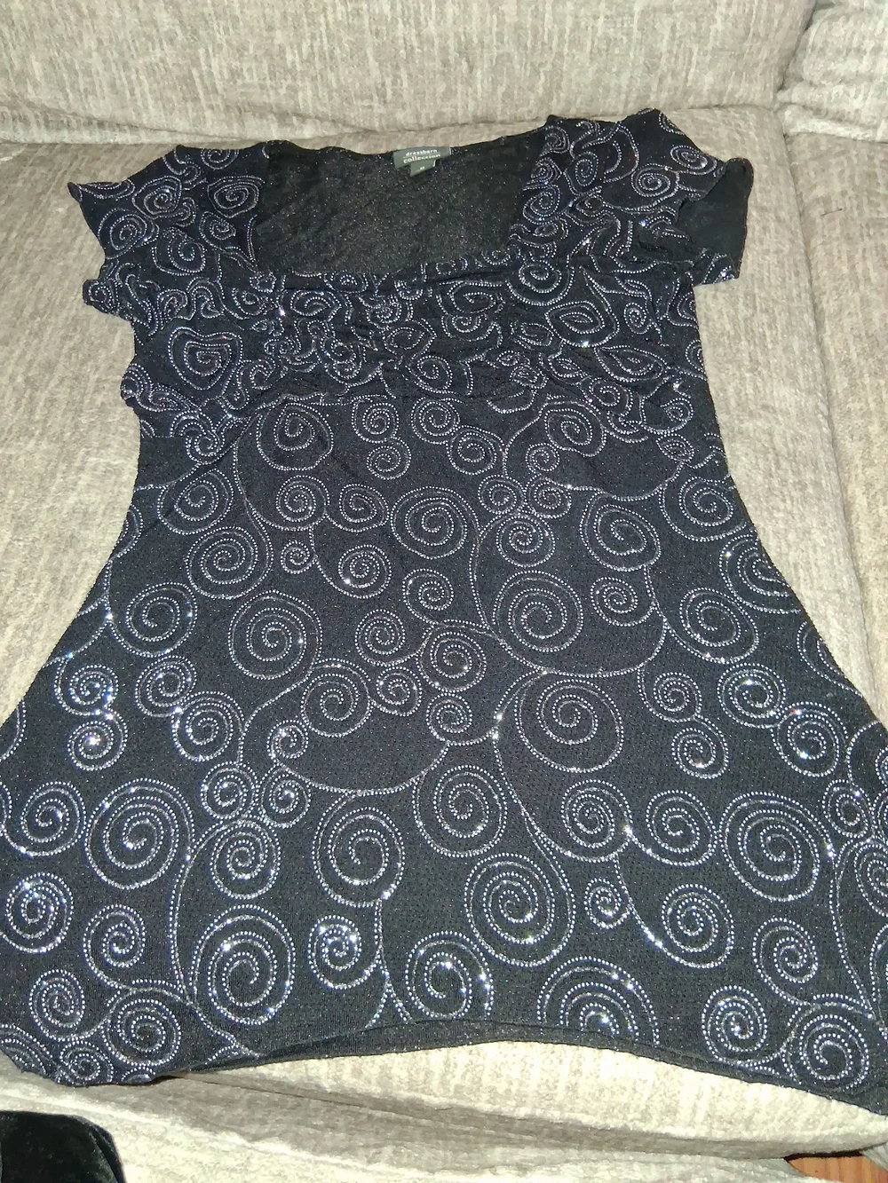 Dressbarn COLLECTION Black Sparkle Swirl Cap Sleeve Top - Picture 11 of 13